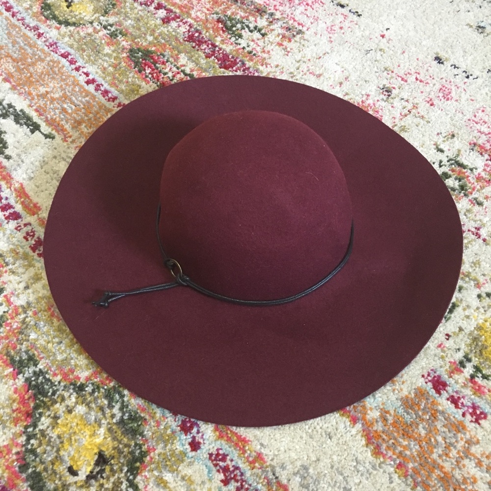 Burgundy wool hat
